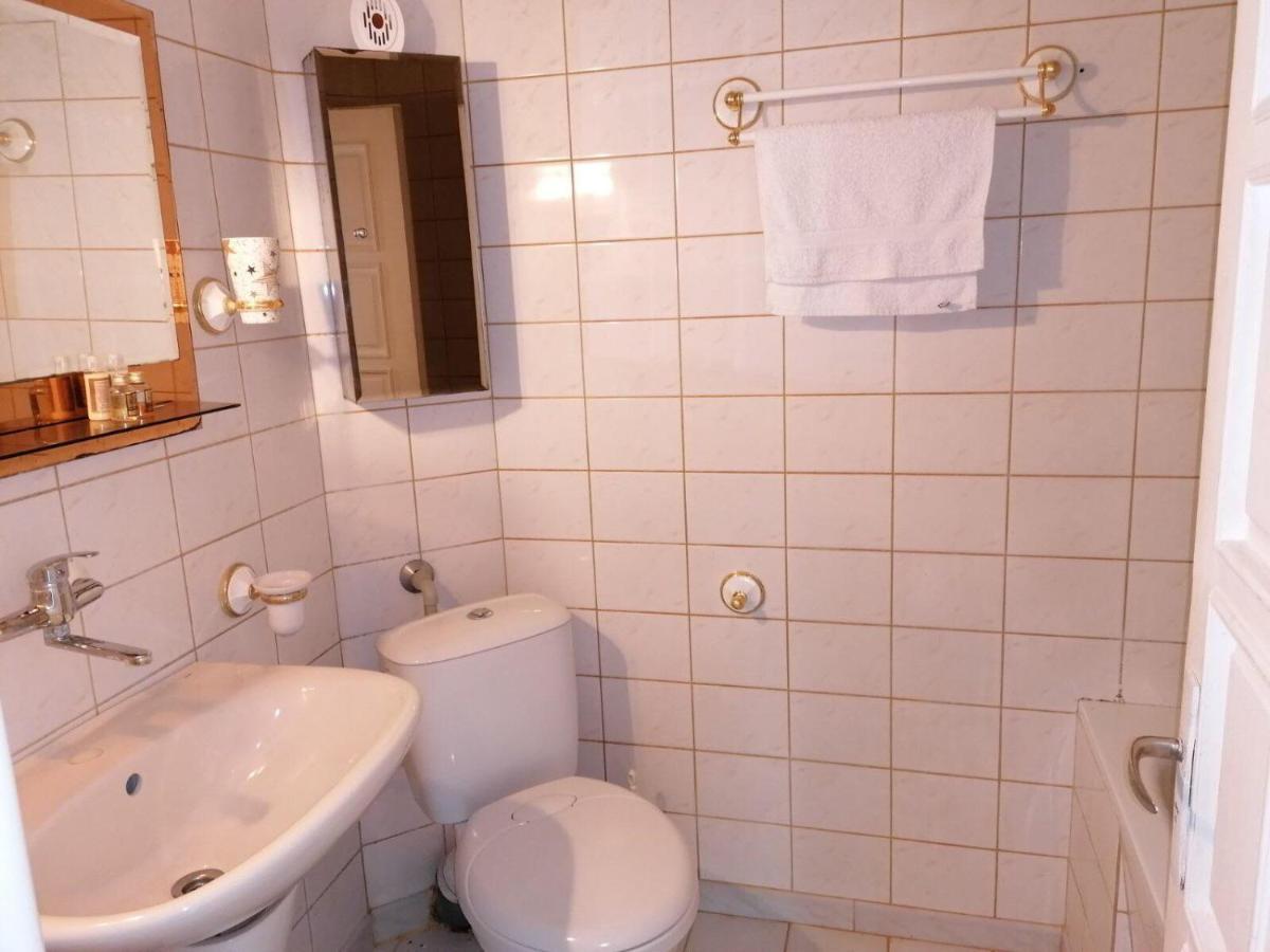 White House Silistra Hotell Exteriör bild